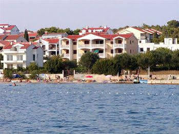 Adria Apartments Biograd Na Moru Esterno foto
